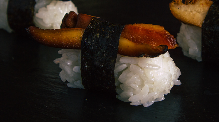 Nigiris de Hongos Shiitake